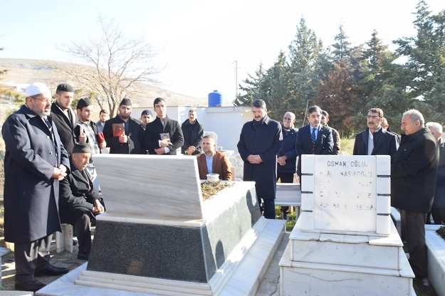 NECAT NASIROĞLU MEZARI BAŞINDA ANILDI