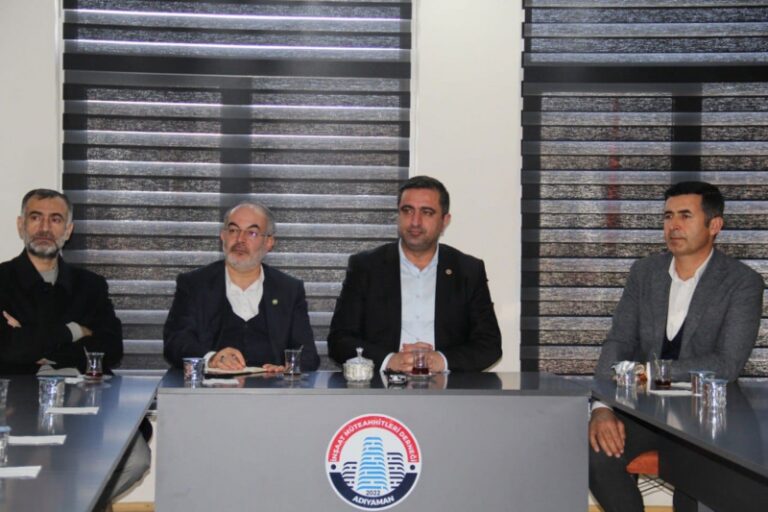 “Sorunları Çözmek İçin El Birliğiyle Hareket Etmeliyiz”