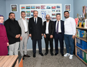 VALİ CANALP’TAN İŞİTME ENGELLİLER FUTBOL TAKIMINA MORAL ZİYARETİ