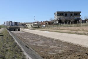 BELEDİYE’DEN DSİ KANAL TEMİZLİĞİ