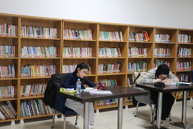 EV KONFORUNDA KÜTÜPHANE HİZMETİ SUNUYORUZ