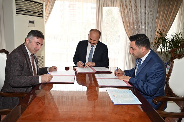 ÜNİVERSİTE VE İŞKUR’DAN ÖĞRENCİLERE ÇALIŞMA FIRSATI