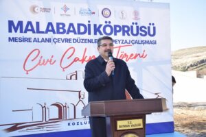 “HEM TARİHE SAHİP ÇIKIYORUZ HEM DE HALKIMIZA HİZMET EDİYORUZ”