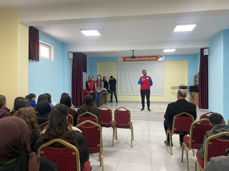 GENÇLİK TANITIMA LİSELERDE BAŞLADI