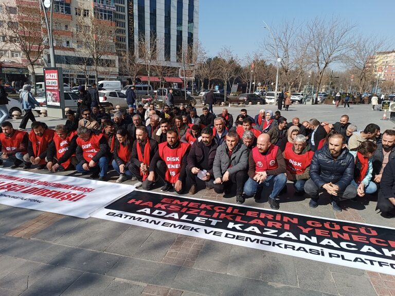 İşçi çıkarmalarını ‘protesto’ ettiler