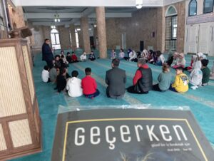 Öğrencilerden camiye ziyaret