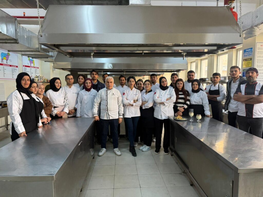 Öğrencilere gastronomi eğitimi