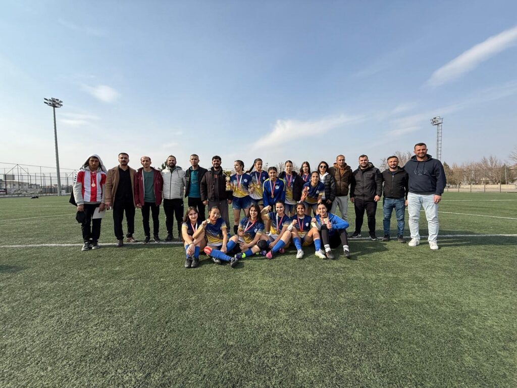 SPOR LİSESİ RAGBİ’DE ÇİFTE ŞAMPİYONLUK YAŞADI