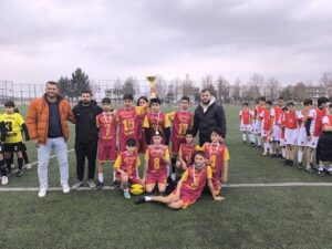 RAGBİ’NİN HEM KÜÇÜKLERİ HEM YILDIZLARI BELİ OLDU