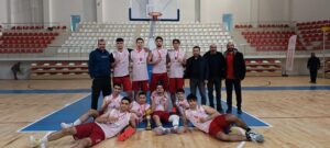 Basketbol takımı U-18 ligini şampiyonlukla kapattı