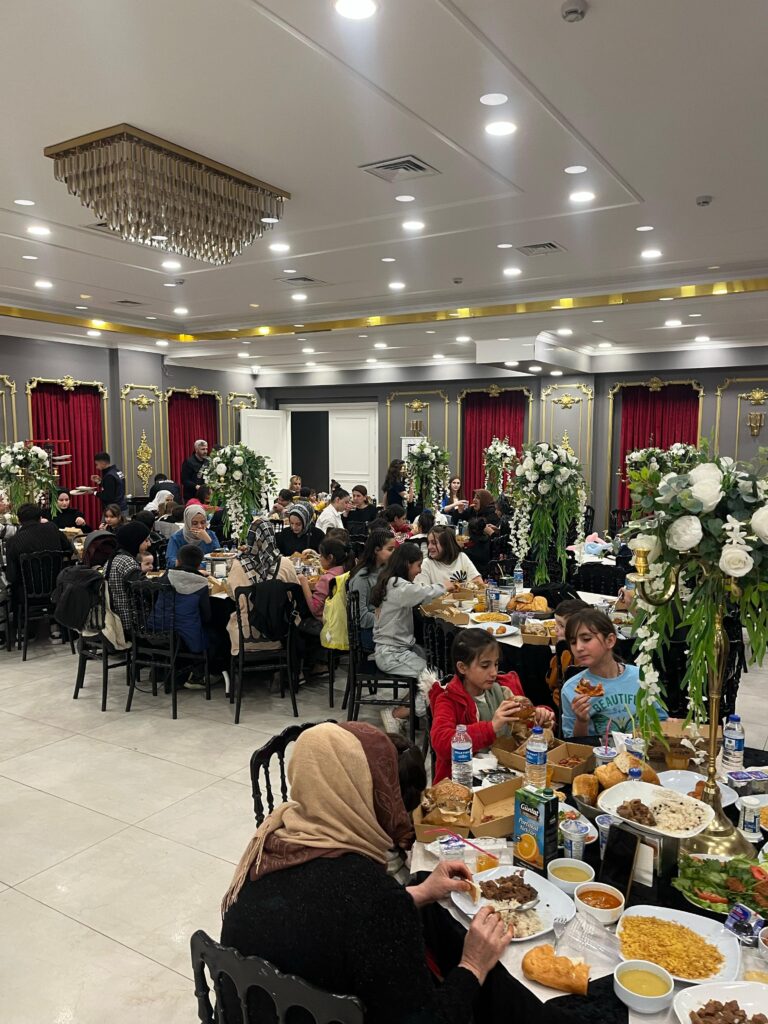 Bir Kalp Bin Umut Derneği’nden Yetimler İçin Anlamlı İftar Programı