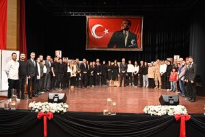ÜNİVERSİTEDE MEHMET AKİF ERSOY ANILDI…