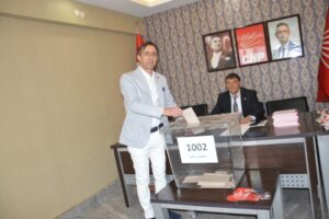 CHP’liler sandığa koştu!