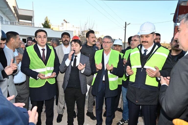 Doğduğu mahalleye Aile Sağlığı Merkezi yaptırdı