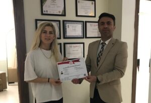 İLK PİLATES ÇALIMA İZİN BELGESİNİ EBRU GÜNDEM ALDI