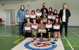 FLOOR CURLİNGİN KÜÇÜK FATİHLERİ