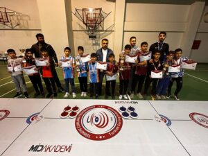 FLOOR CURLİNG KÜÇÜKLERDE FATİH ŞAMPİYON OLDU