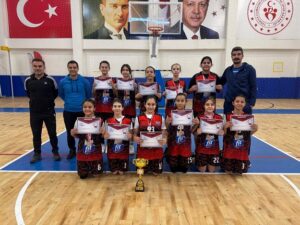 POTANIN MİNİK ŞAMPİYONLARI NEFES KESTİ