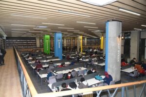 KÜTÜPHANEYE 7 BİN 909 YENİ KİTAP