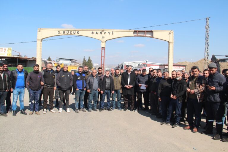 “Kavşak sorunu bir an önce çözülmeli”