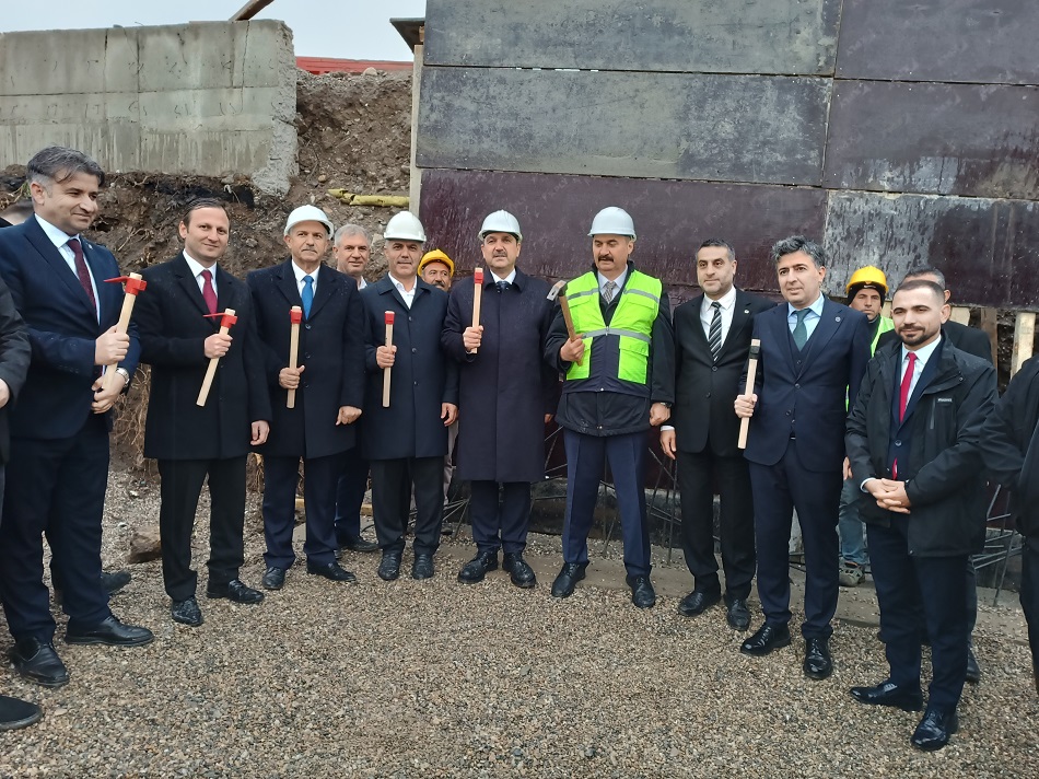 Kozluk’a modern sağlık kompleksi