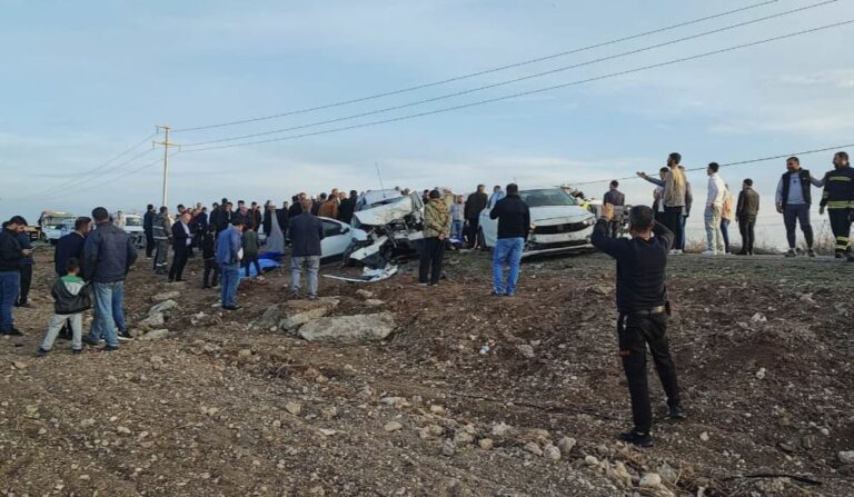 Taziye dönüşü feci kaza; 3 ölü 6 yaralı