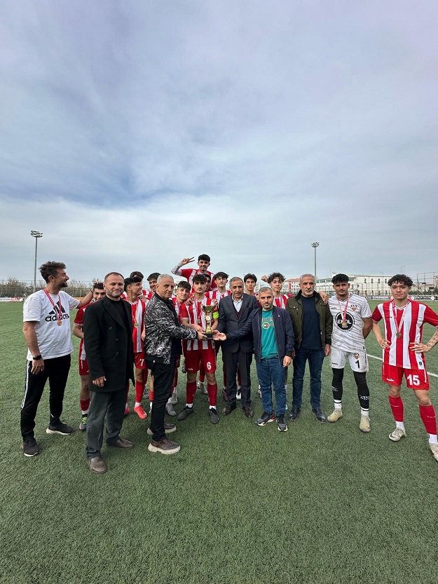 KAYRA SPOR U18 LİGİ ŞAMPİYONU OLDU; 2-0