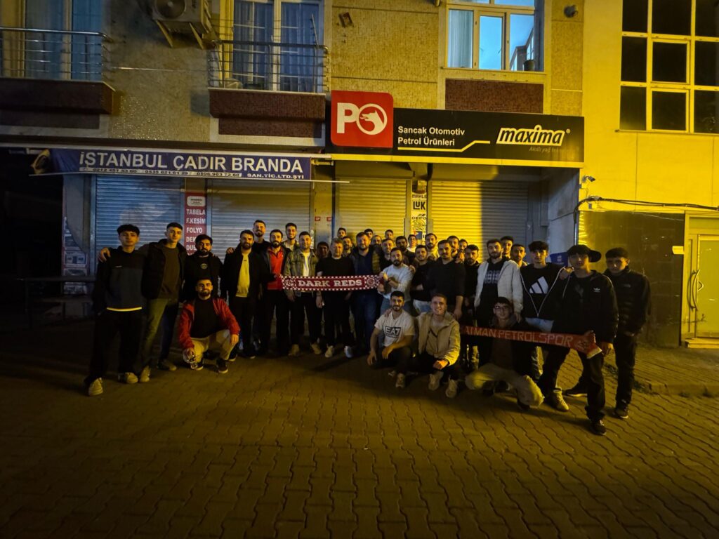 Dark Reds taraftar grubu iftarda buluştu