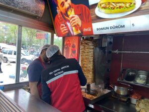 Döner Satışı Yapılan İşletmelere Denetim Yapıldı