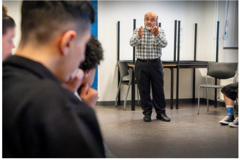 BATMANLI İMAMDAN, HOLLANDA’DA BÜYÜK İSLAMİ PROJE