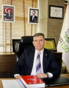 “AVUKATLAR, ADALETİN BEKÇİLERİ, HALKIN VE HAKKIN SAVUNUCULARIDIR”