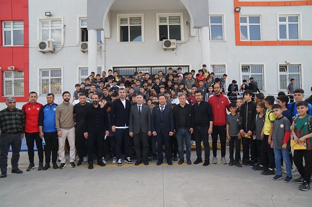 VEYSEL KARANİ’DE SPORDA BAŞARI KONFERANSI