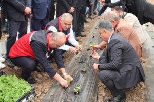 “Dev sera kentler kuruyoruz”