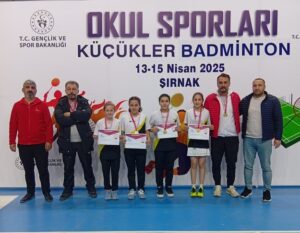 KÜÇÜK KIZLARIMIZ BADMİNTON’DA TÜRKİYE FİNALİNDE