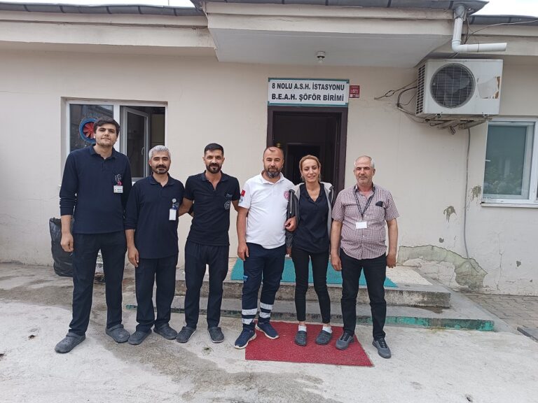 Hayatlara köprü oluyorlar