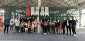 ‘TBMM 23 NİSAN TENİS ÇOCUK ŞENLİĞİ’ TAMAMLANDI