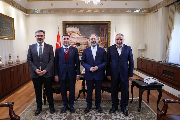 REKTÖR DEMİR’DEN DİYANET İŞLERİ BAŞKANI ERBAŞ’A ZİYARET