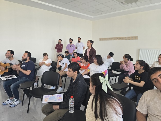 ÖZEL EĞİTİM ÖĞRENCİLERİNDEN ÜNİVERSİTEDE BİR GÜN