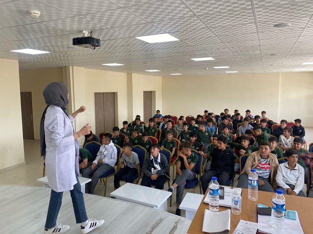 KOZLUK’TA RUH SAĞLIĞI VE BAĞIMLILIKLA MÜCADELE EĞİTİMİ