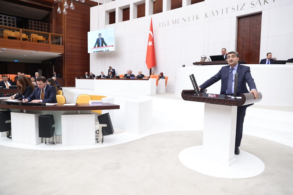 EKMEN, KURUM’A KAVUNCU GÖLETİNİ SORDU