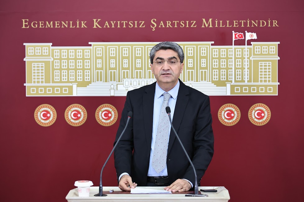 “BU BİR SON DEĞİL, YEPYENİ BİR BAŞLANGIÇ“