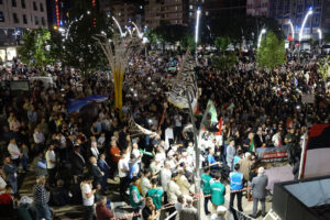 Gazze için onbinler sokağa döküldü