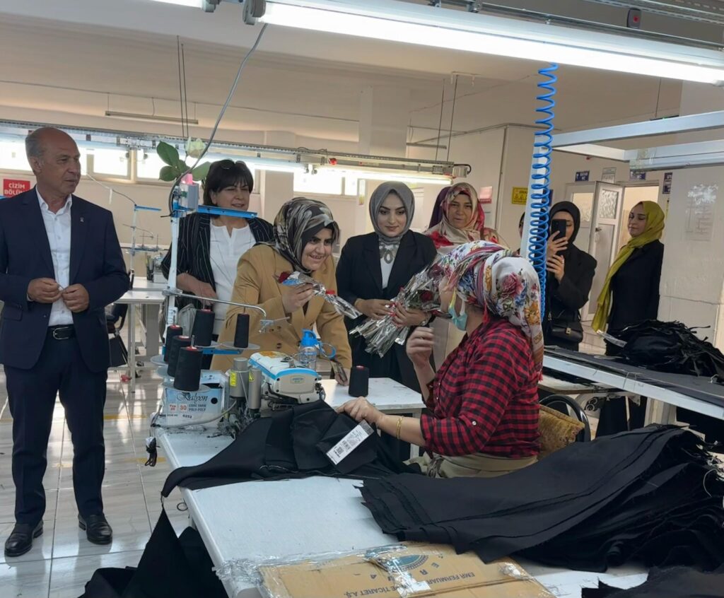 Kadın Kollarından 1 Mayıs ziyaretleri