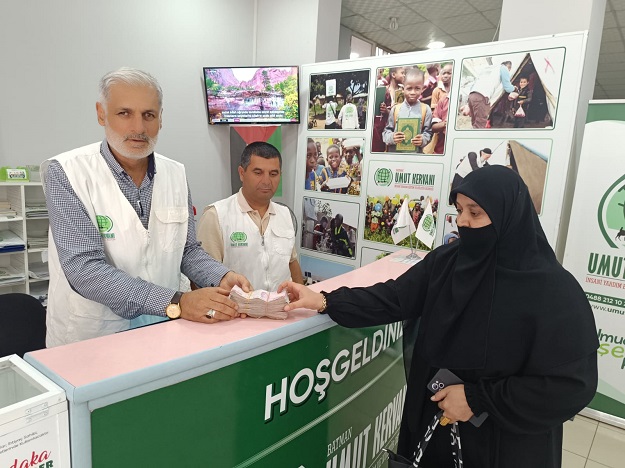 Rüyasında Gazze’yi Gördü, Umre Parasını Bağışladı