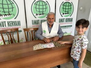 AKÜLÜ ARABA PARASINI GAZZE’YE BAĞIŞLADI