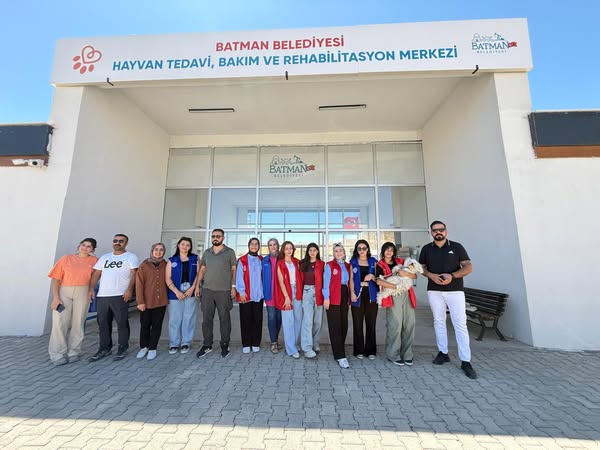Gençlik Patilere Elini Uzattı