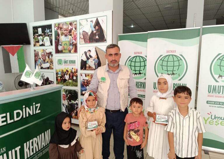 Minik yüreklerden büyük fedakârlık