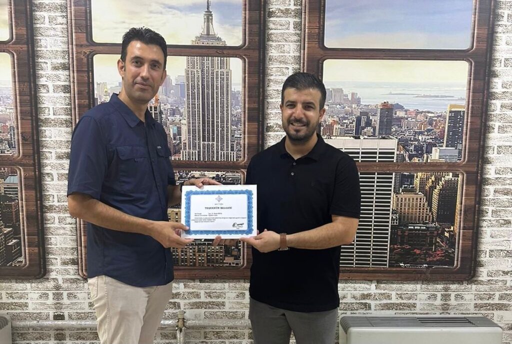 Doç. Dr. Reşat Arıca’ya Proje Kültürüne Katkı Ödülü