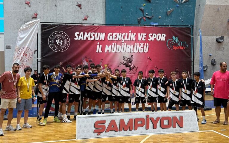 HENTBOL ERKEK TAKIMI TÜRKİYE ŞAMPİYONU OLDU