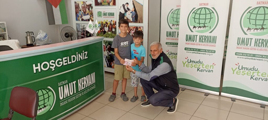 Minik Yüreklerden Büyük Destek